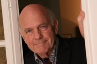 Prof. Dr. Ingolf V. Hertel erhält Honorarprofessur 